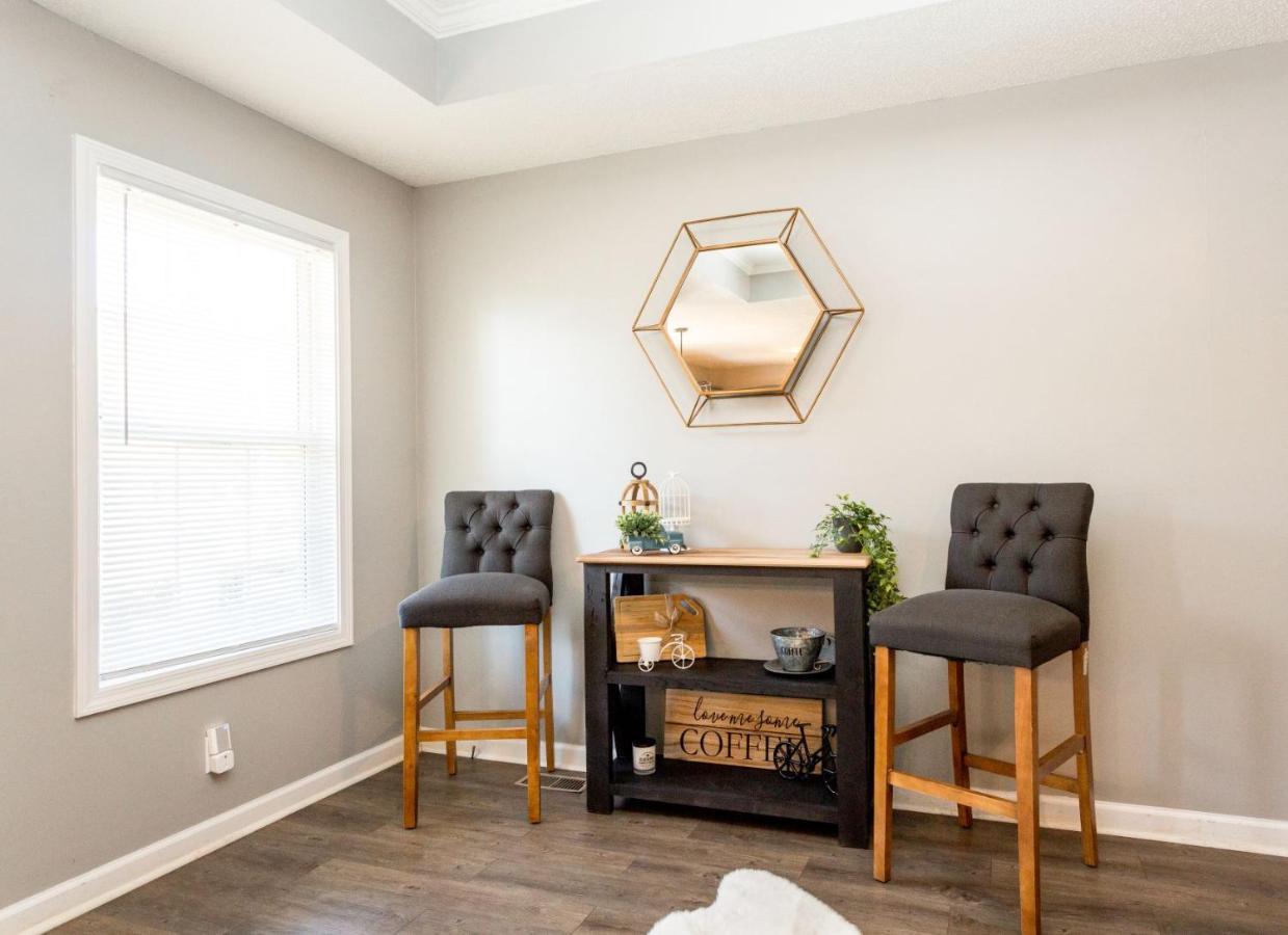 Once-In-A-Lifetime Coffee-Themed Stay For Up To 8 Clarksville Exterior photo